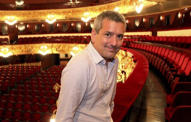 {T('Teatro','Theatre','Θέατρο','Teatr')}